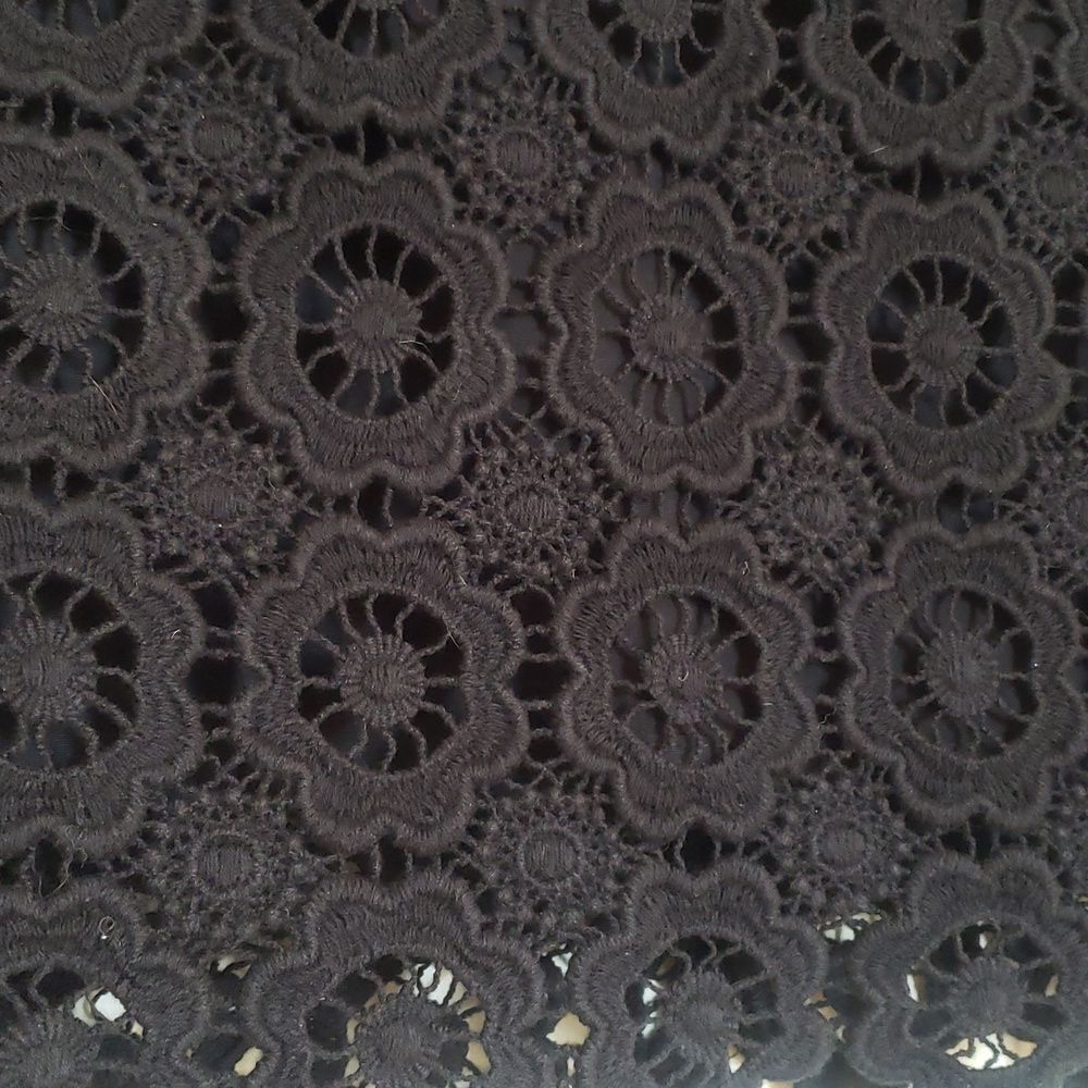 Black Floral Crochet Lace Mini Skirt Scalloped Hem Peekaboo Lining | SIZE 2 - Picture 7 of 13
